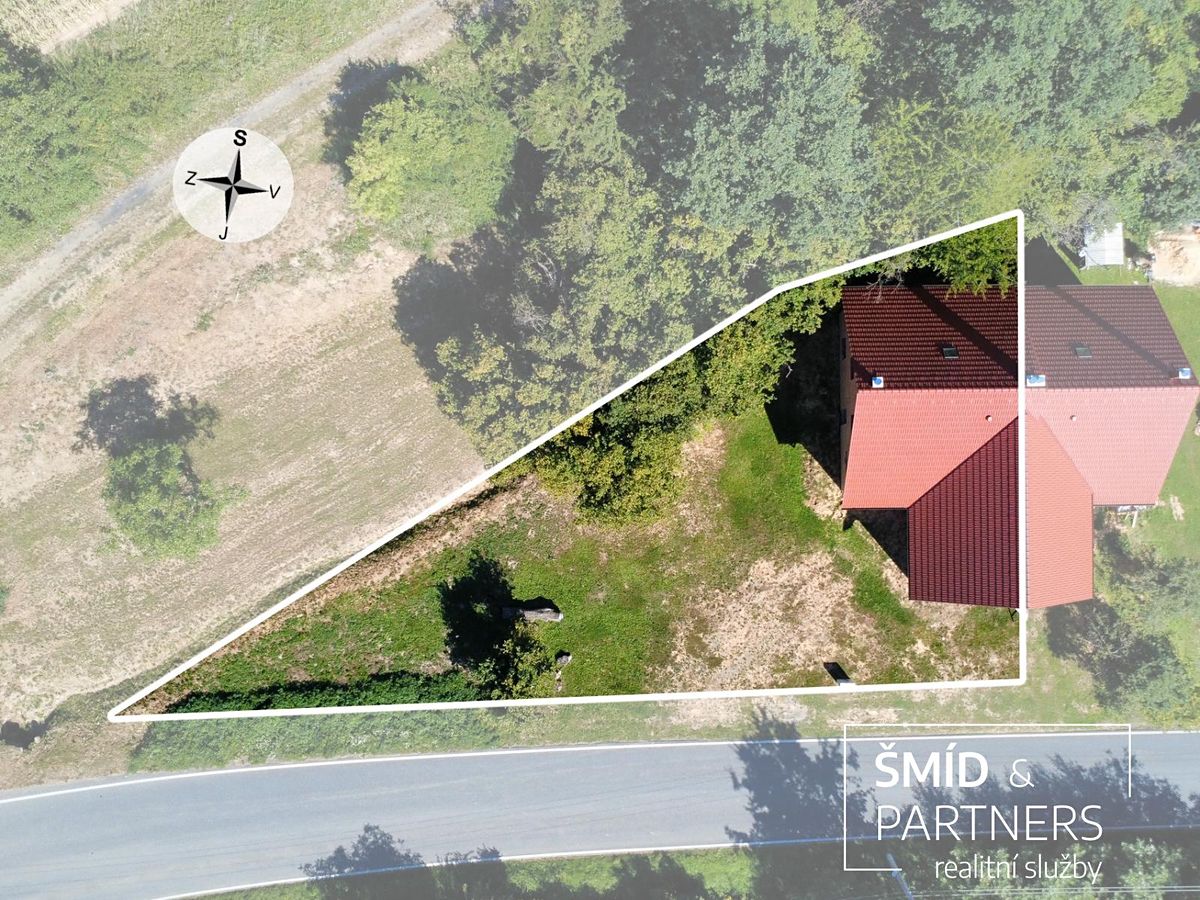 Prodej rodinného domu 142 m², pozemek 589 m² – fotografie 3