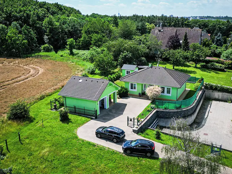 Prodej rodinného domu 78 m², pozemek 621 m², Praha – náhled fotky 2