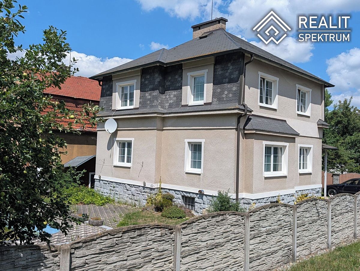 Prodej rodinného domu 190 m², pozemek 401 m²