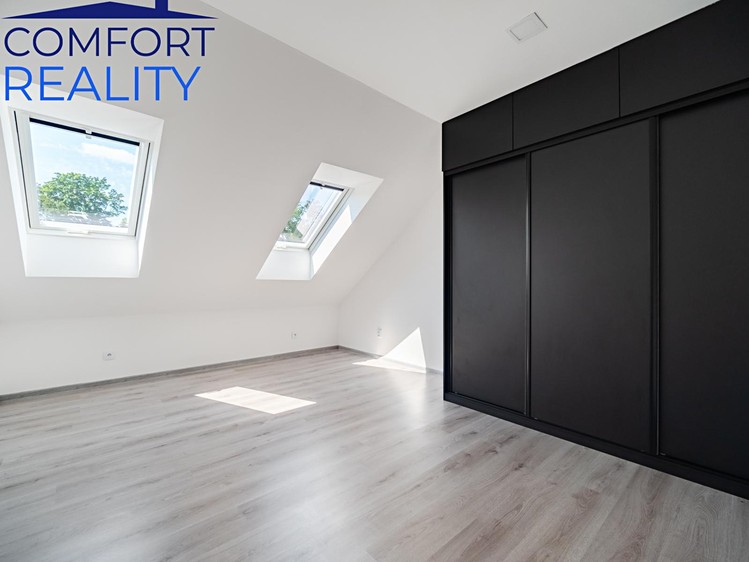 Pronájem bytu 3+kk, 80 m² (8 z 18)