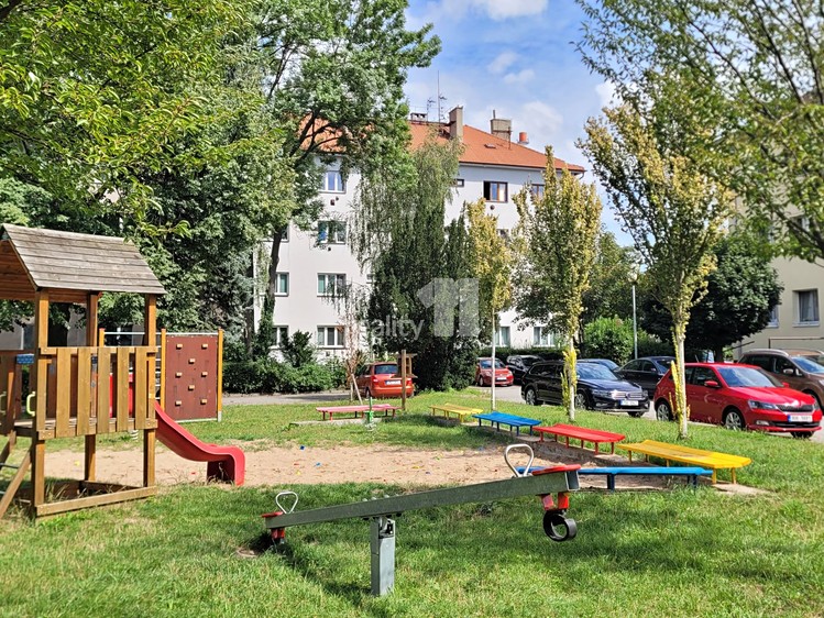 Prodej bytu 2+kk, 49 m² (23 z 31)