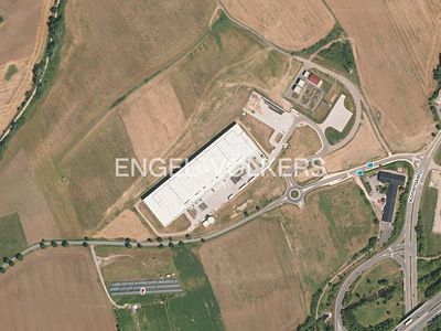 Pronájem skladového prostoru 20000 m²