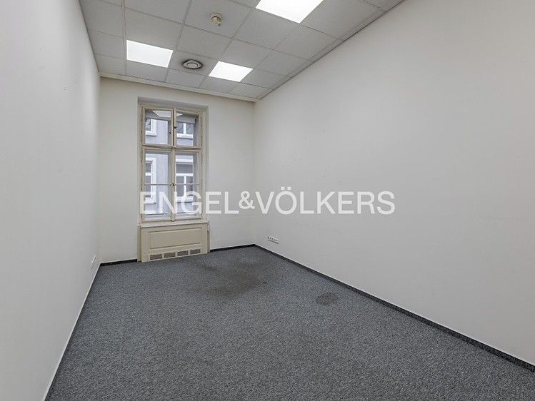Комерційне приміщення в оренду, 300 м² (11 з 18)