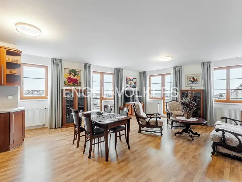 Pronájem bytu 3+kk 110 m², Praha – náhled fotky 1