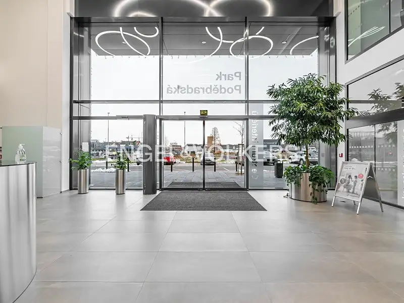 Pronájem kanceláře 200 m², Praha – náhled fotky 2