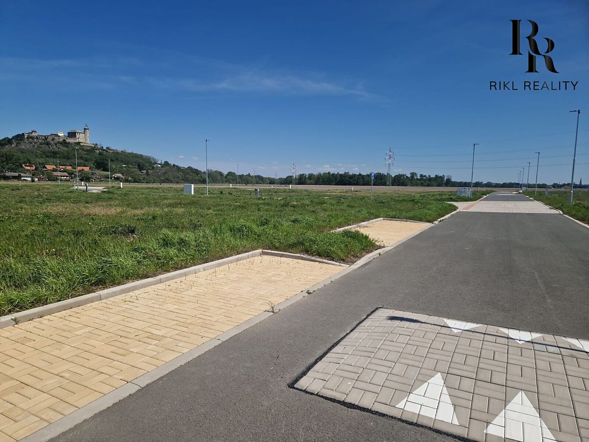 Prodej stavebního pozemku 981 m² – fotografie 3