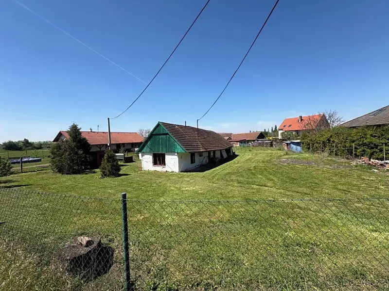 Prodej stavebního pozemku 1598 m², Nový Bydžov – náhled fotky 1