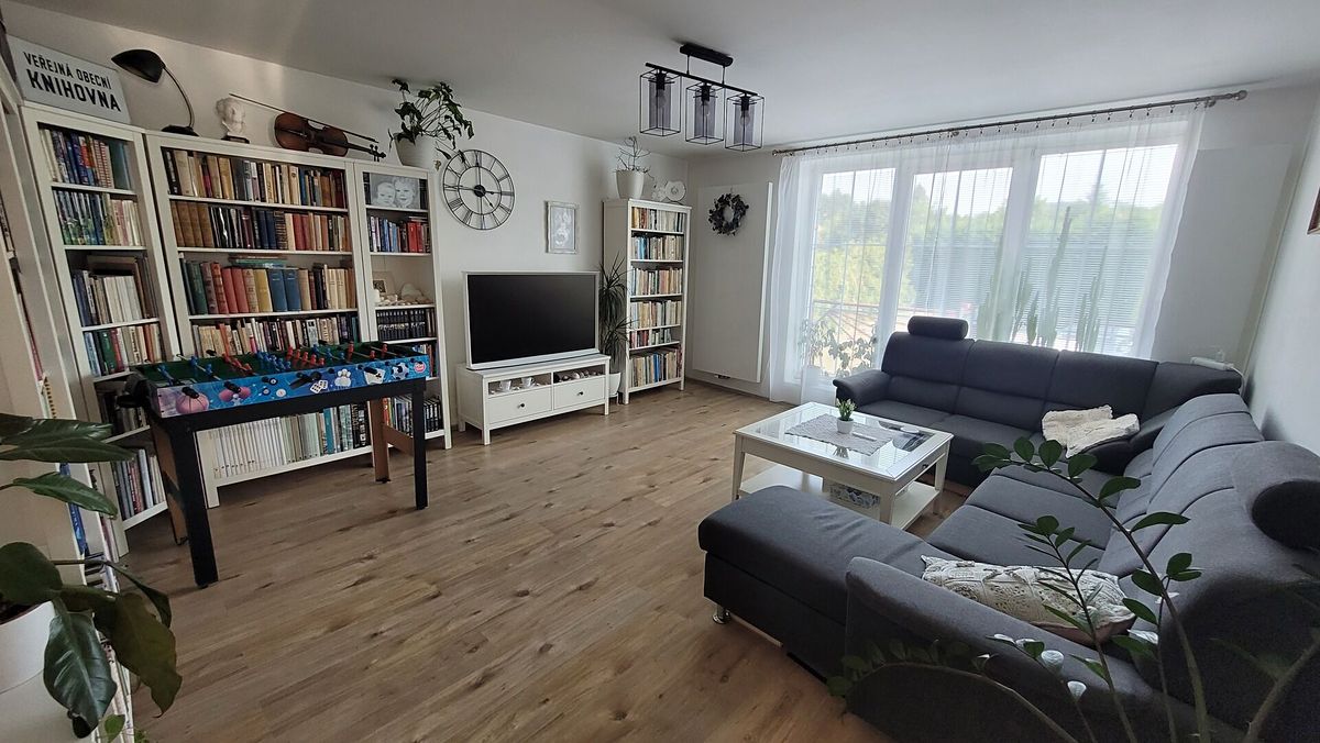 Prodej rodinného domu 180 m², pozemek 1075 m² – fotografie 5