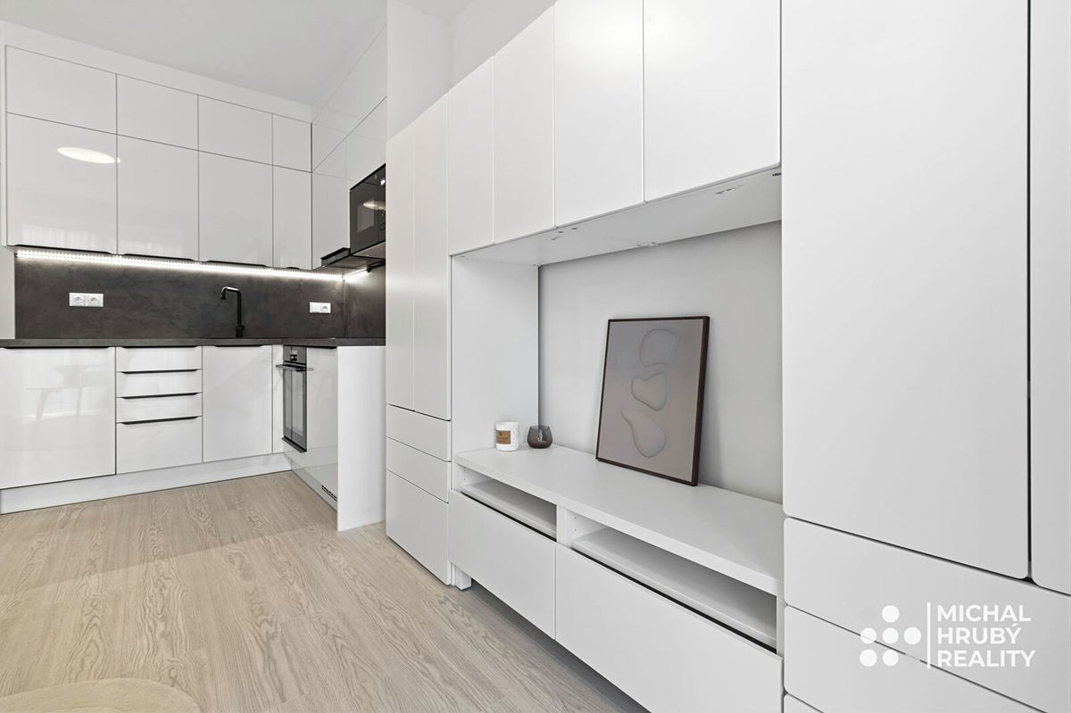 Prodej bytu 1+kk 31 m² – fotografie 2