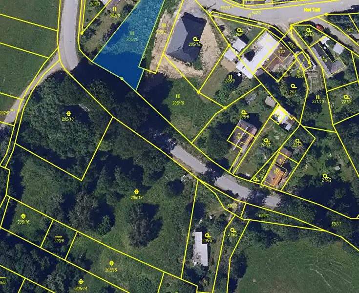 Prodej stavebního pozemku 819 m², Pohled – náhled fotky 2