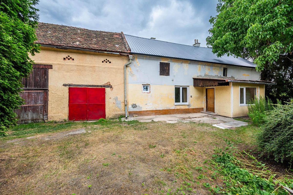 Prodej rodinného domu 358 m², pozemek 1268 m² – fotografie 5