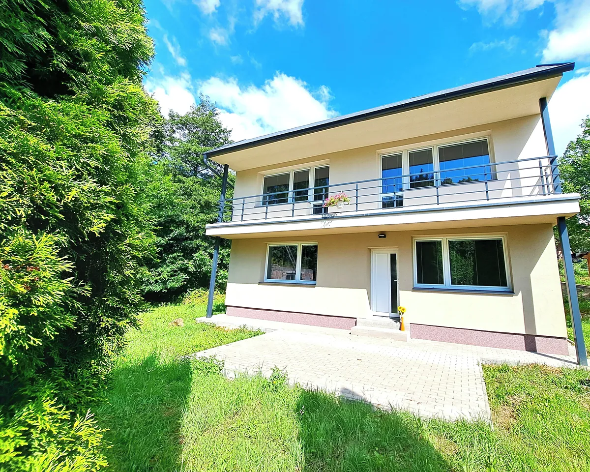 Prodej rodinného domu 230 m², pozemek 1280 m²