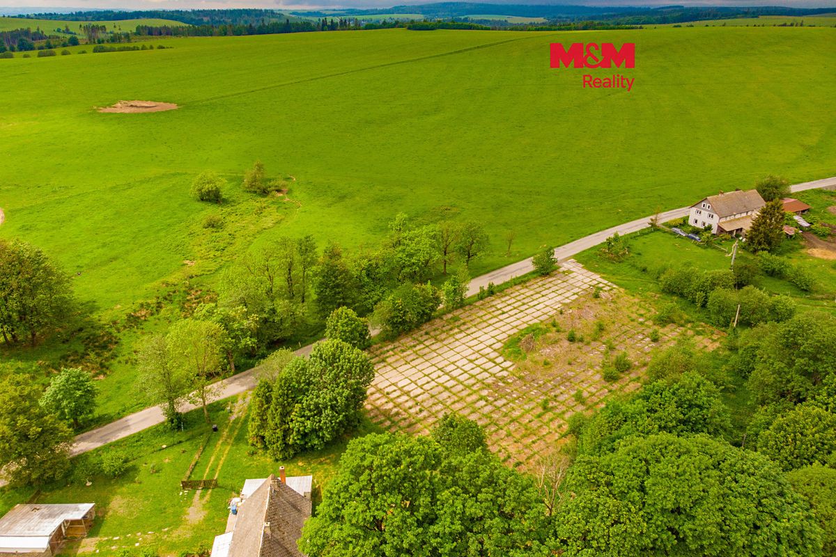Prodej stavebního pozemku 800 m²