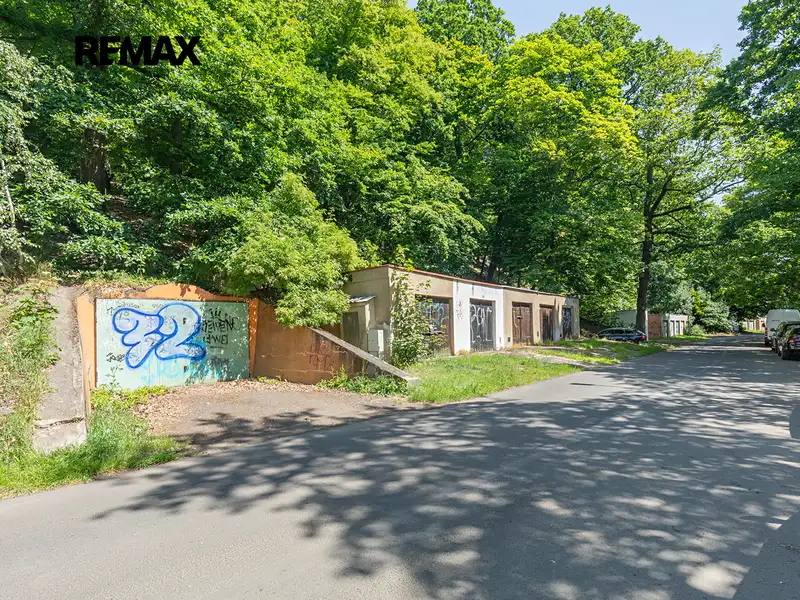 Pronájem garáže 25 m², Litvínov – náhled fotky 1