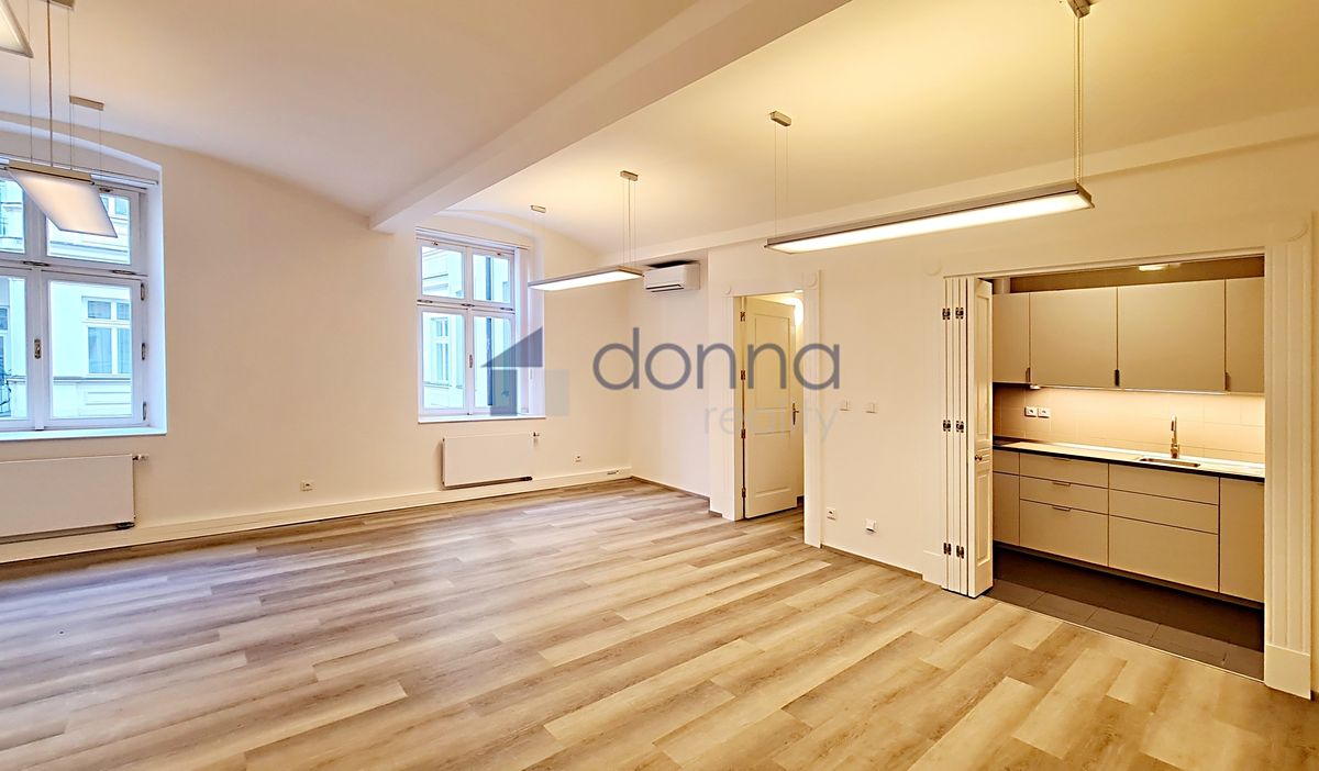 Pronájem bytu 4+kk 155 m²