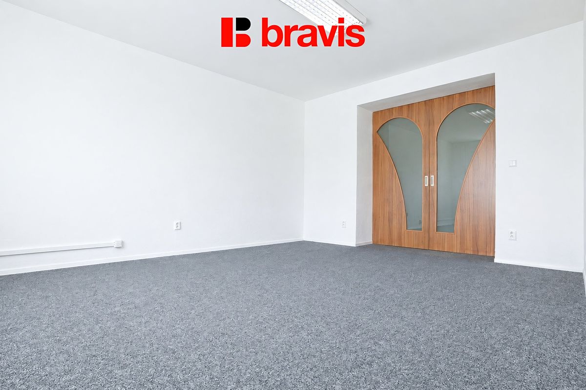 Pronájem kanceláře 41 m² – fotografie 2