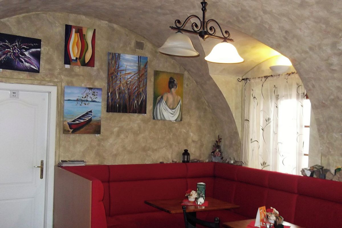 Prodej rodinného domu 396 m², pozemek 220 m² – fotografie 3