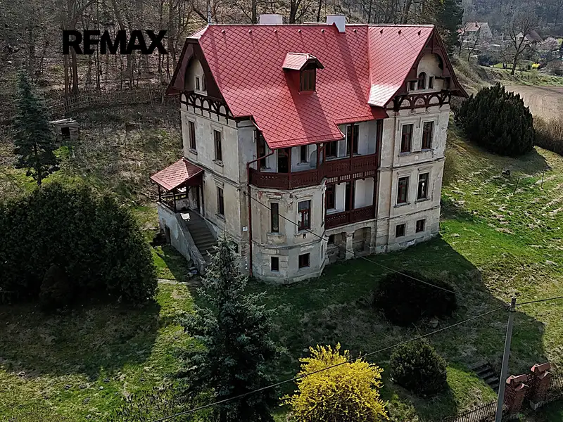 Prodej vily 960 m², pozemek 4964 m², Liběchov – náhled fotky 1