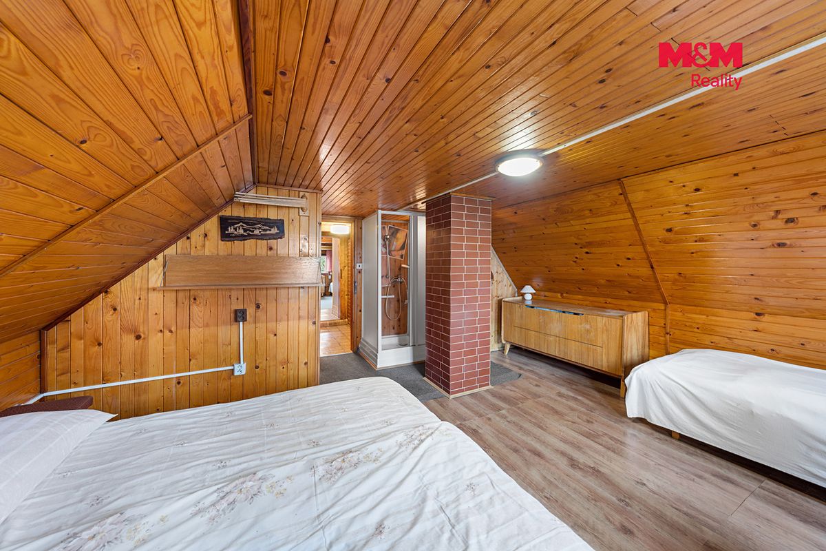 Prodej rodinného domu 275 m², pozemek 1189 m² – fotografie 5