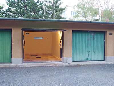 Pronájem nemovitosti, 21 m² (2 z 4)