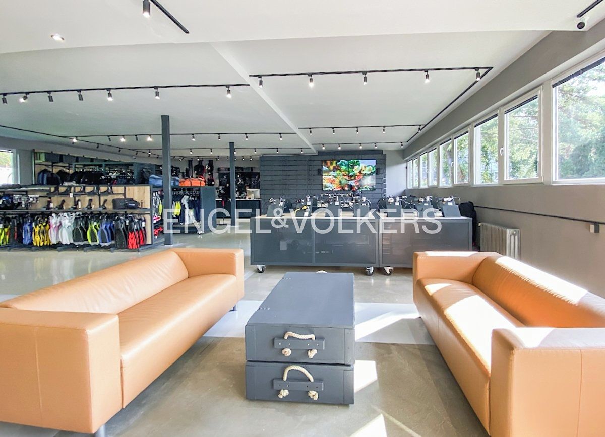 Pronájem obchodního prostoru 266 m² – fotografie 3