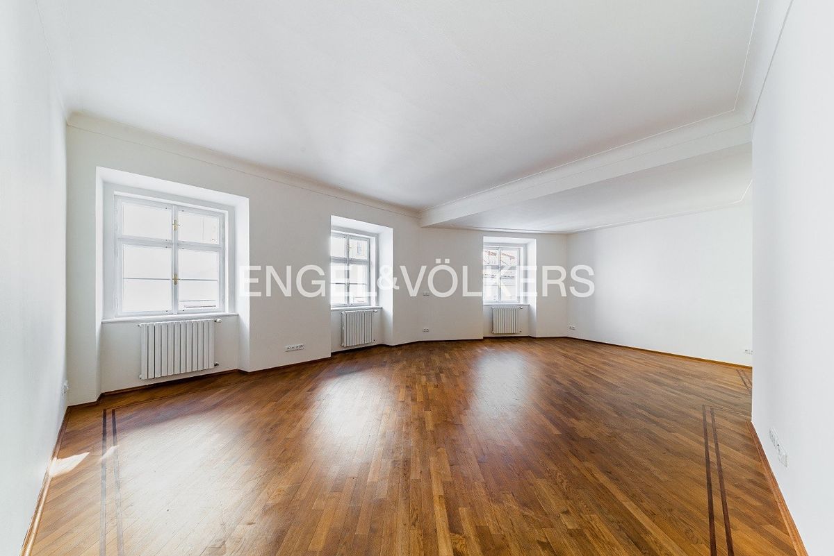 Pronájem bytu 4+1 170 m²