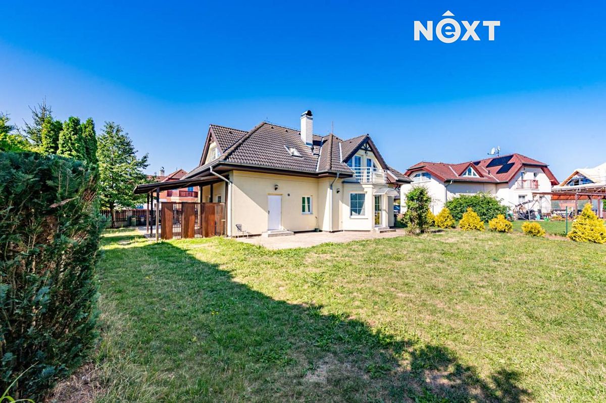 Pronájem rodinného domu 166 m², pozemek 805 m² – fotografie 5