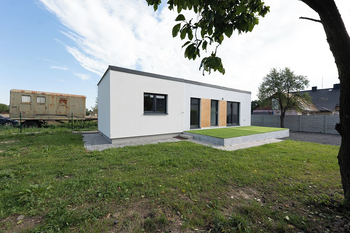 Pronájem rodinného domu 40 m², pozemek 600 m² – fotografie 2