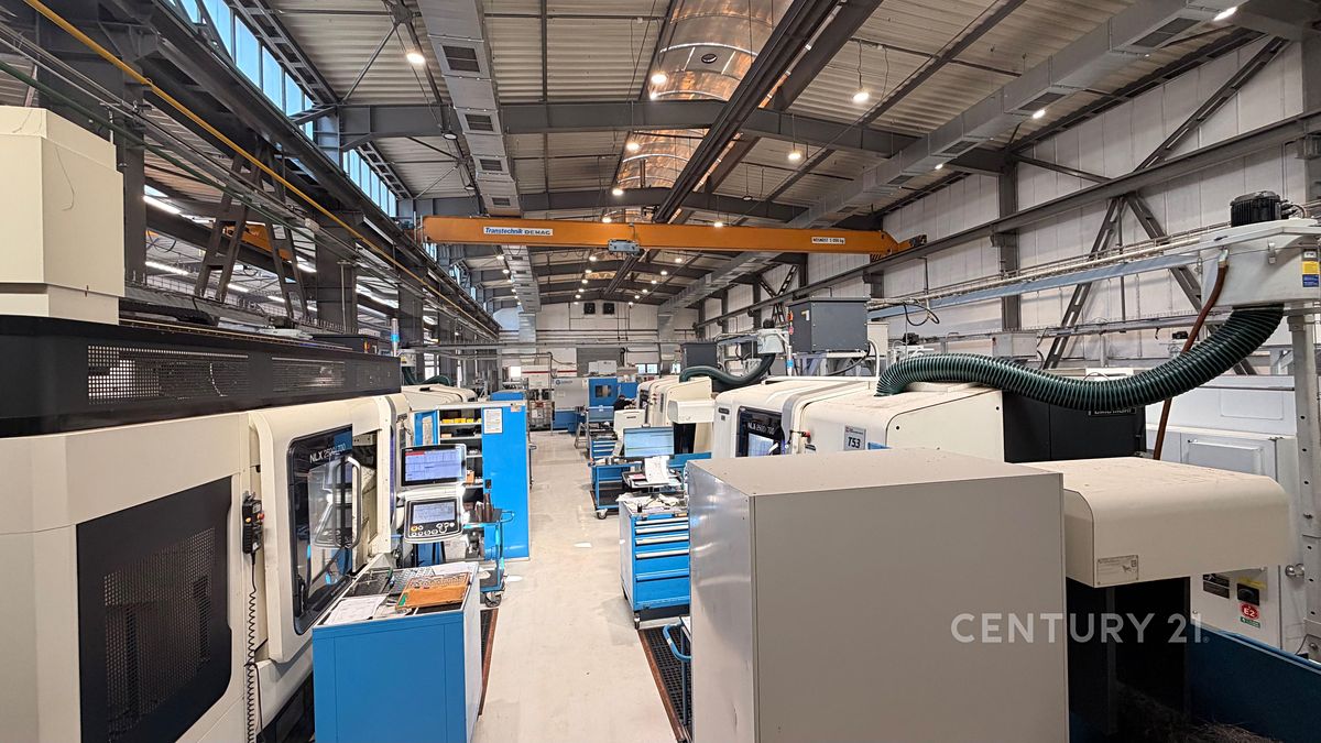 Pronájem výrobní haly, prostoru 2000 m² – fotografie 2