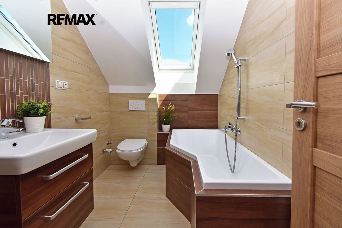 Prodej rodinného domu 129 m², pozemek 591 m² – fotografie 3