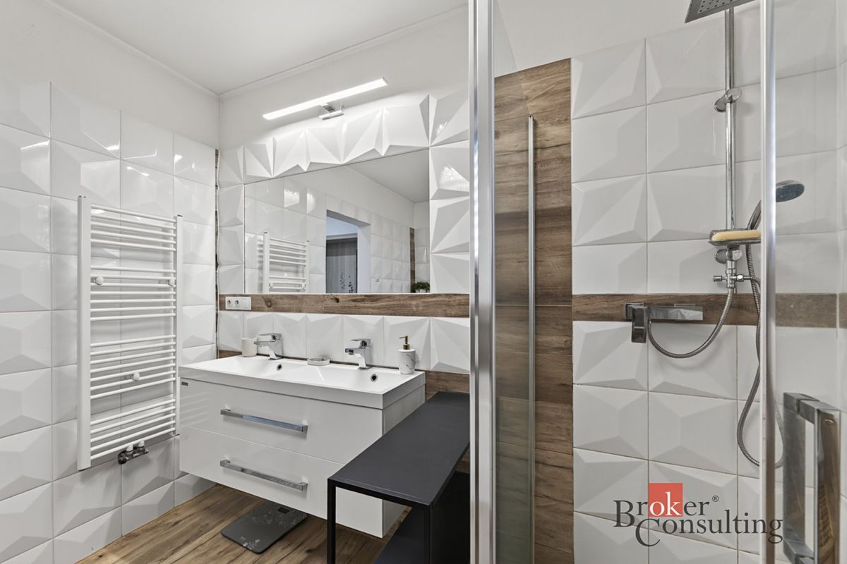 Prodej rodinného domu 133 m², pozemek 847 m² – fotografie 5