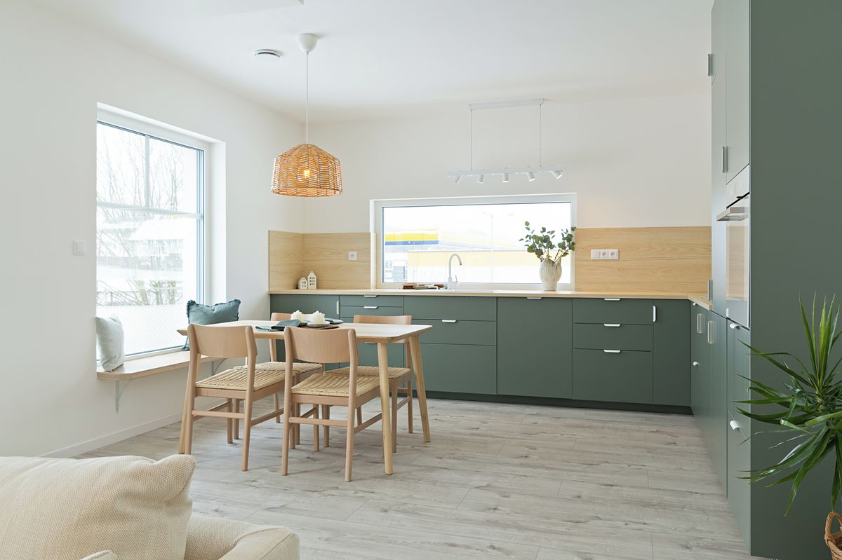 Prodej rodinného domu 122 m², pozemek 559 m² – fotografie 2