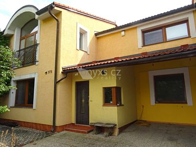 Prodej rodinného domu 212 m², pozemek 207 m²