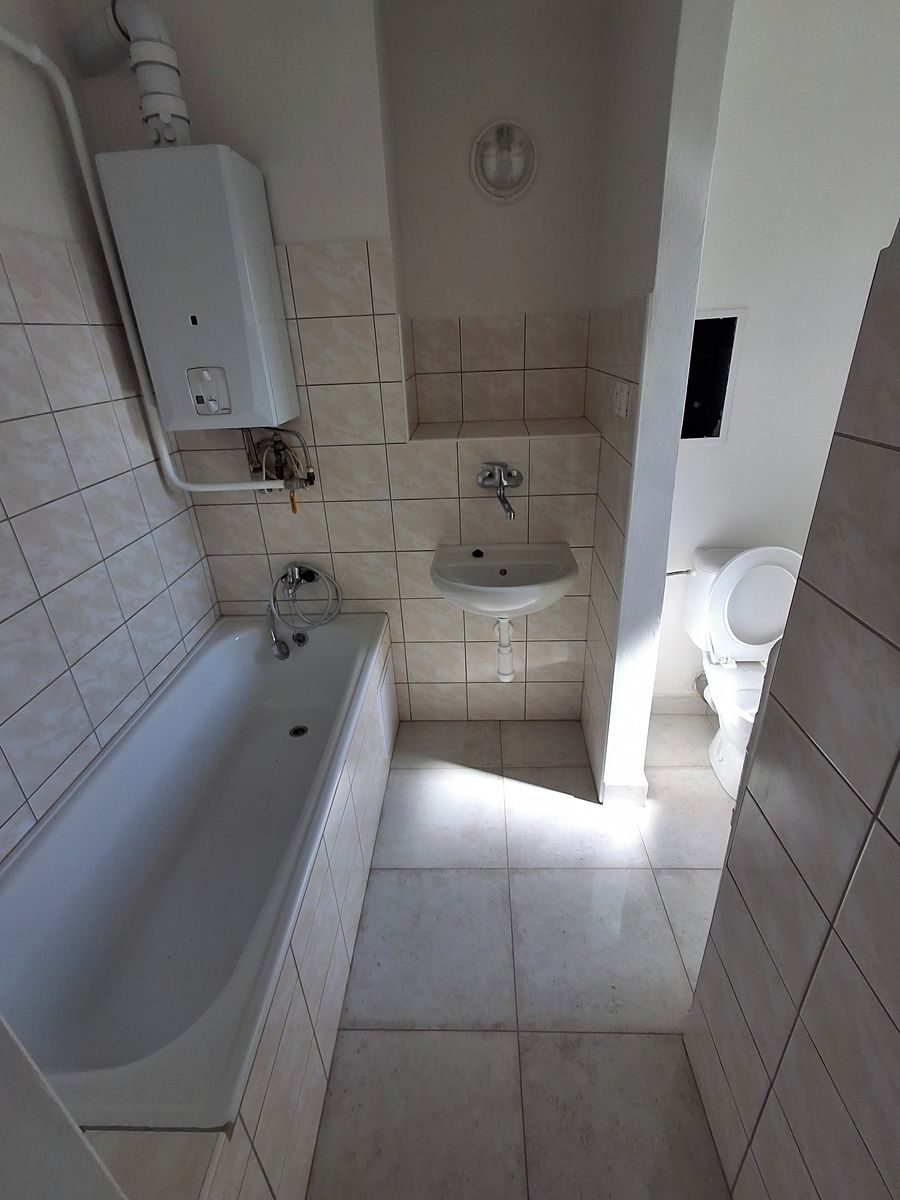 Pronájem bytu 2+1 55 m² – fotografie 4