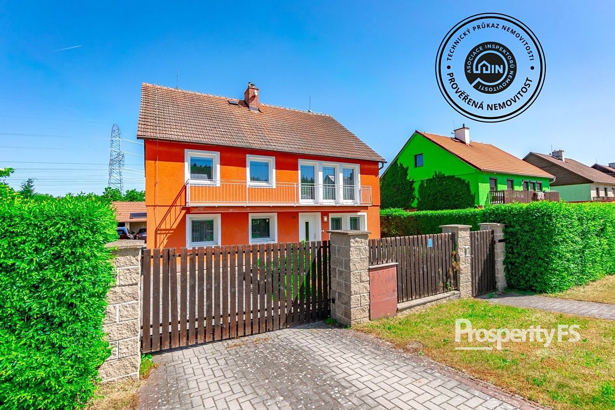Prodej rodinného domu 206 m², pozemek 1318 m²
