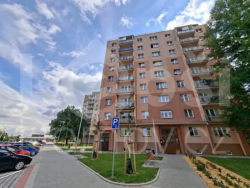 Pronájem bytu 3+1 72 m², Jeseník – náhled fotky 1