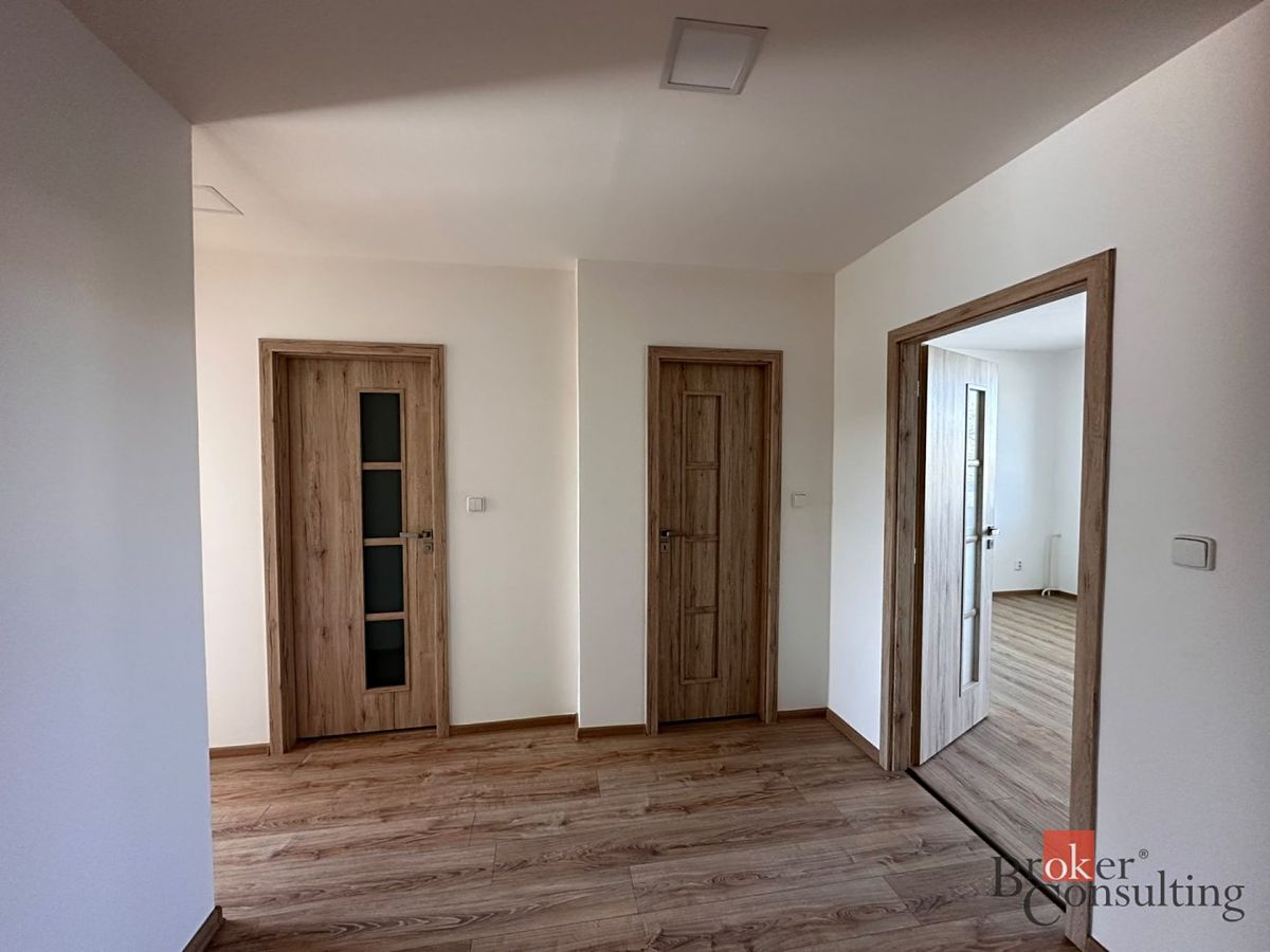 Pronájem bytu 3+1 72 m² – fotografie 2
