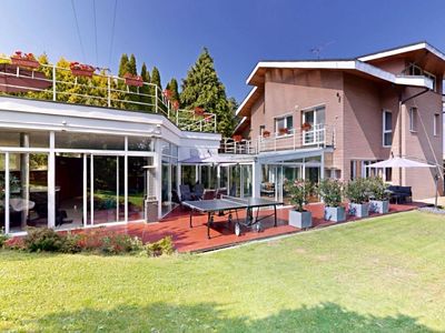 Pronájem vily 650 m², pozemek 900 m²