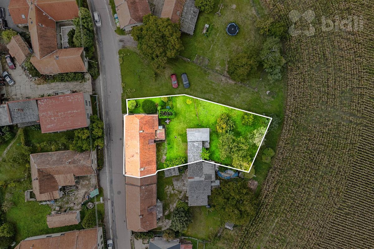 Prodej rodinného domu 128 m², pozemek 870 m² – fotografie 3