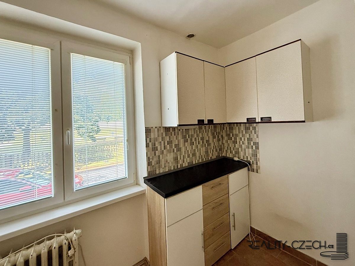 Pronájem bytu 1+kk 22 m² – fotografie 3