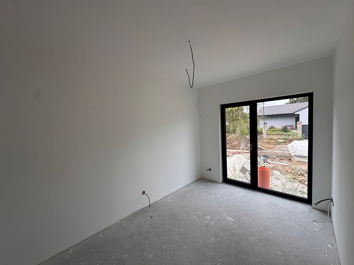 Prodej rodinného domu 120 m², pozemek 440 m² – fotografie 4