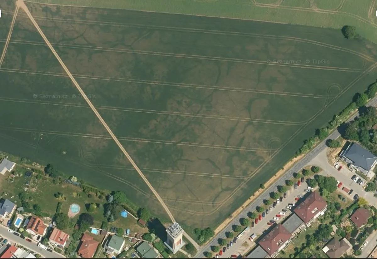 Prodej stavebního pozemku 640 m²