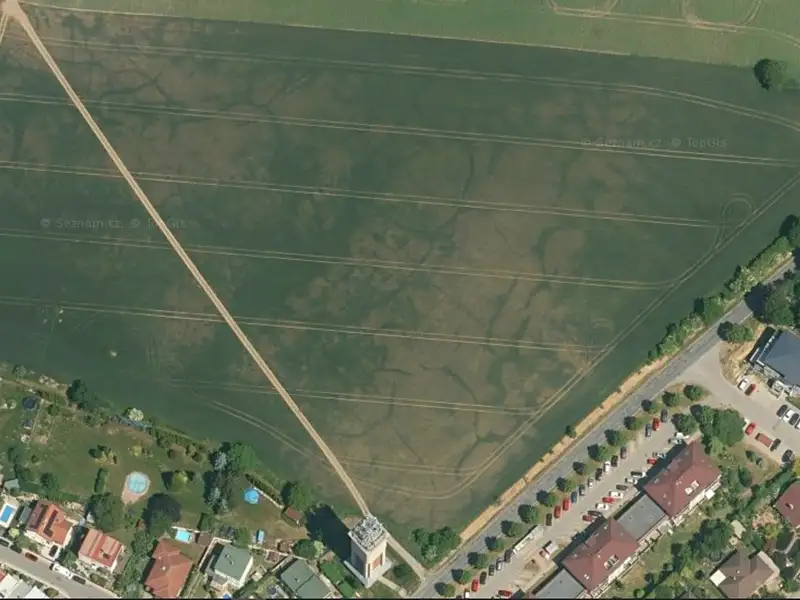 Prodej stavebního pozemku 640 m², Benátky nad Jizerou – náhled fotky 1