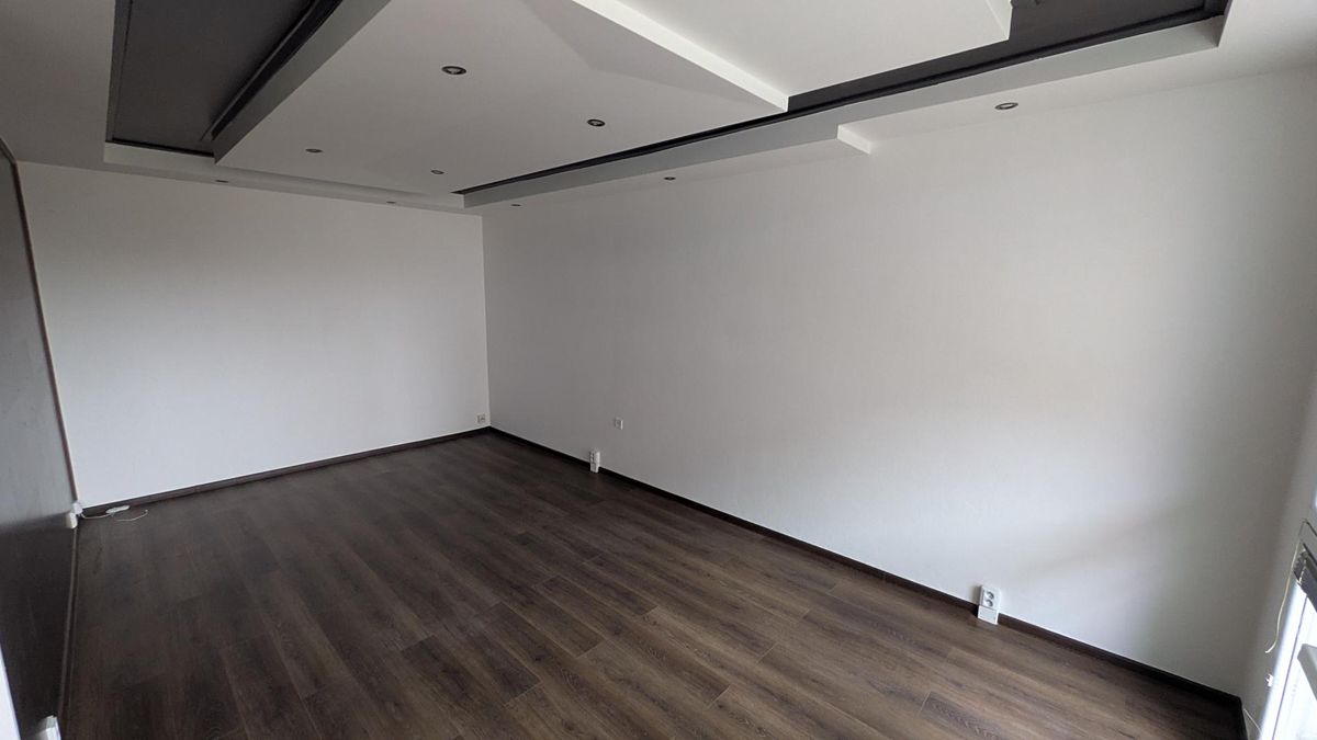 Pronájem bytu 1+kk 35 m² – fotografie 2