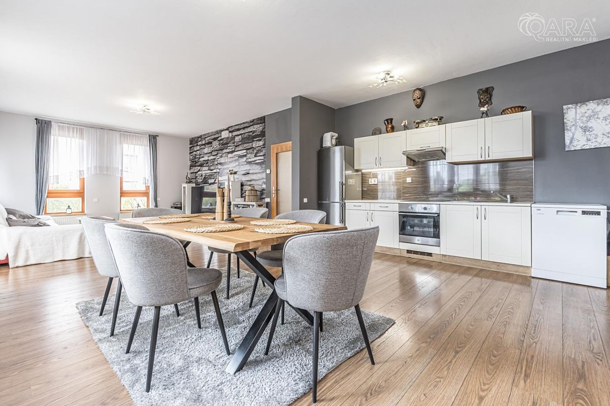 Prodej bytu 4+kk 118 m² – fotografie 3