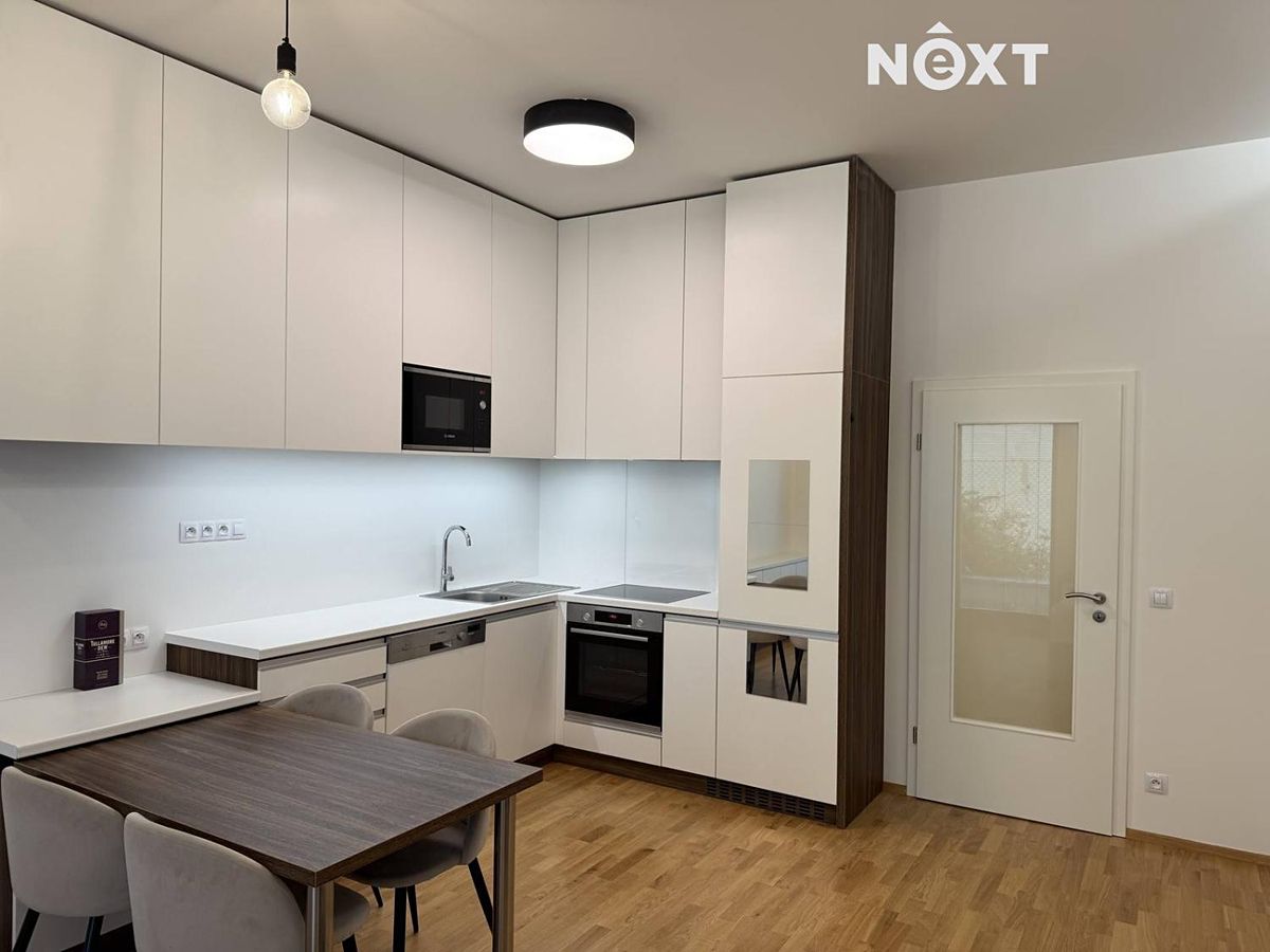 Pronájem bytu 1+kk 39 m² – fotografie 2