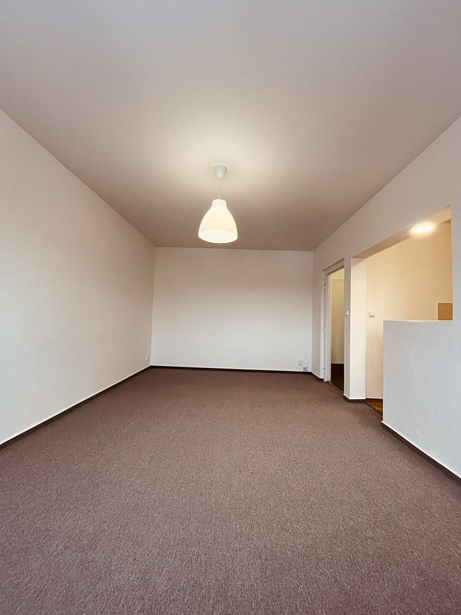 Pronájem bytu 2+kk 37 m² – fotografie 4