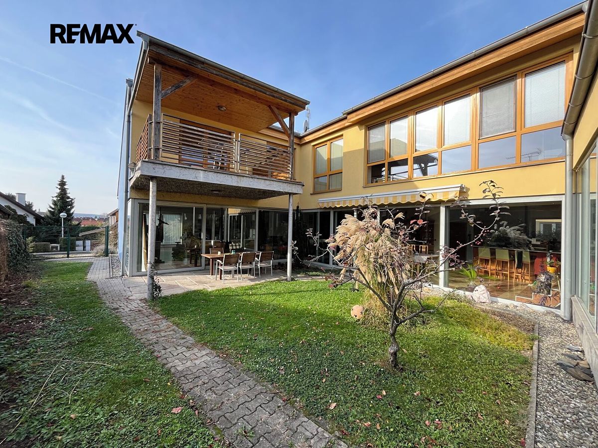 Prodej vily 700 m², pozemek 1399 m² – fotografie 4