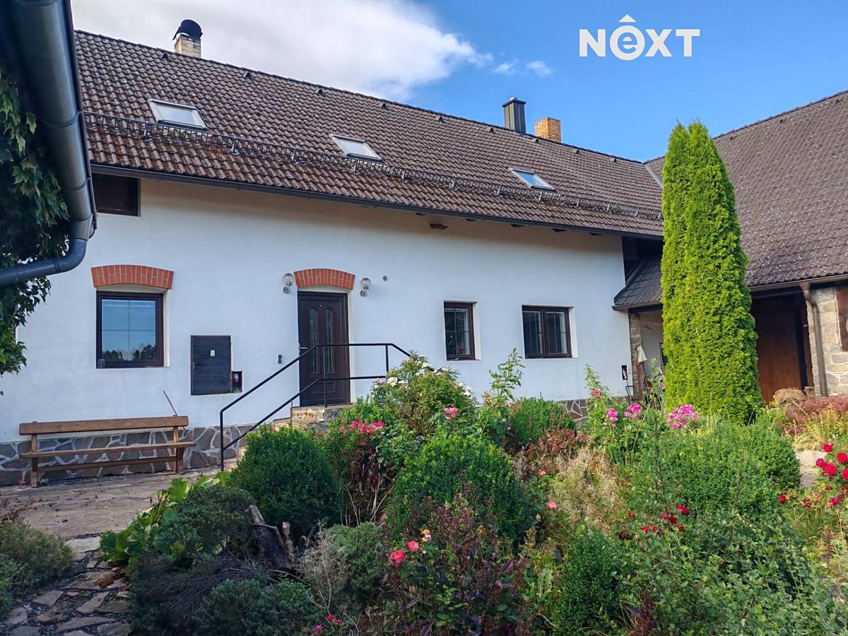 Prodej rodinného domu 700 m², pozemek 1001 m²