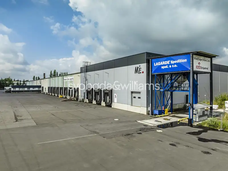 Pronájem skladového prostoru 3360 m², Tuřany – náhled fotky 2